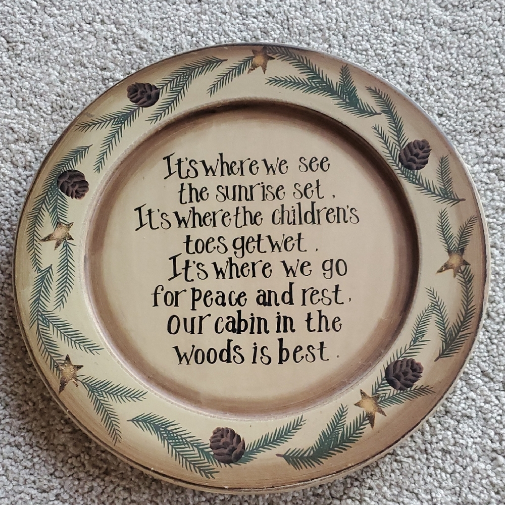 Woodsy cabin life plate